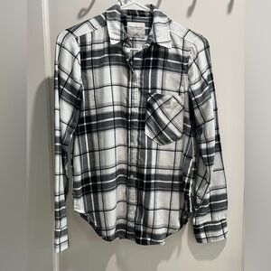 Abercrombie & Fitch black and white plaid soft AF oversized button up sz XXS EUC